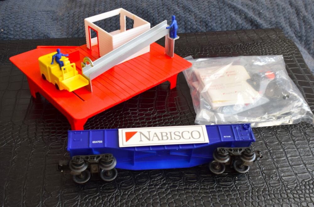 K Line track Nabisco wagon K Line Plastic Track Accessories loading dock no box